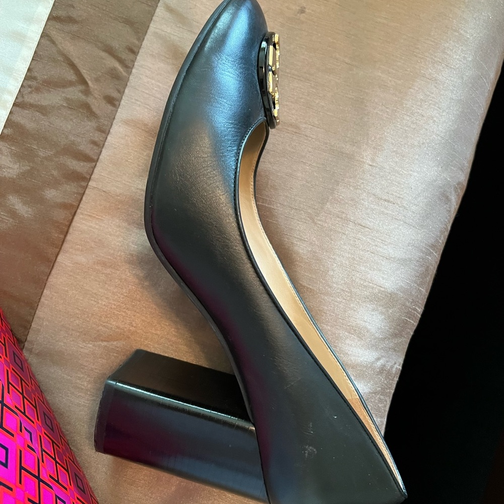 Tory Burch shoes - Picture 9 of 10